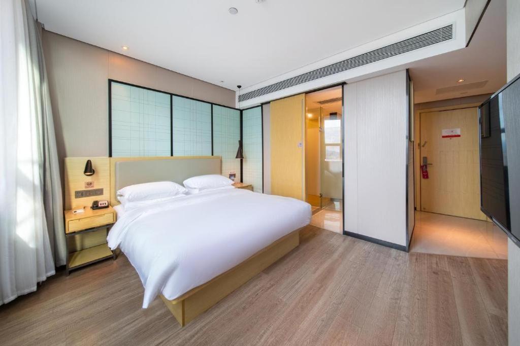 Echarm Hotel Yangjiang Baili Plaza Zewnętrze zdjęcie