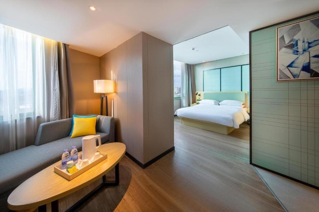 Echarm Hotel Yangjiang Baili Plaza Zewnętrze zdjęcie