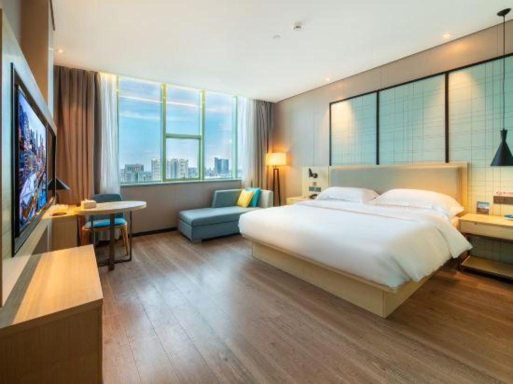 Echarm Hotel Yangjiang Baili Plaza Zewnętrze zdjęcie