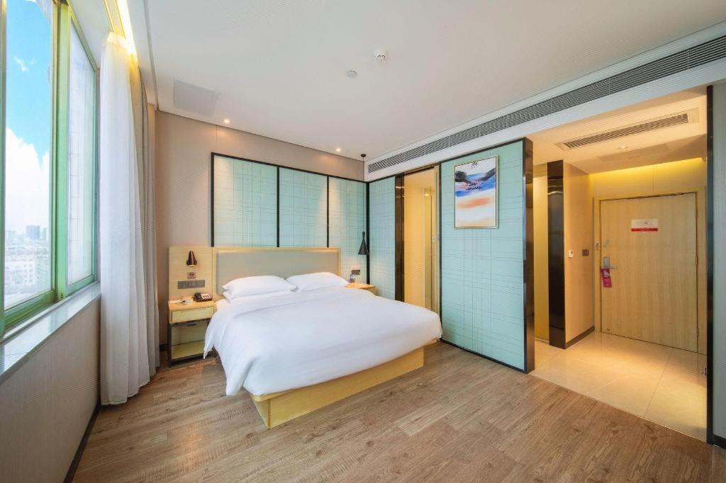 Echarm Hotel Yangjiang Baili Plaza Zewnętrze zdjęcie
