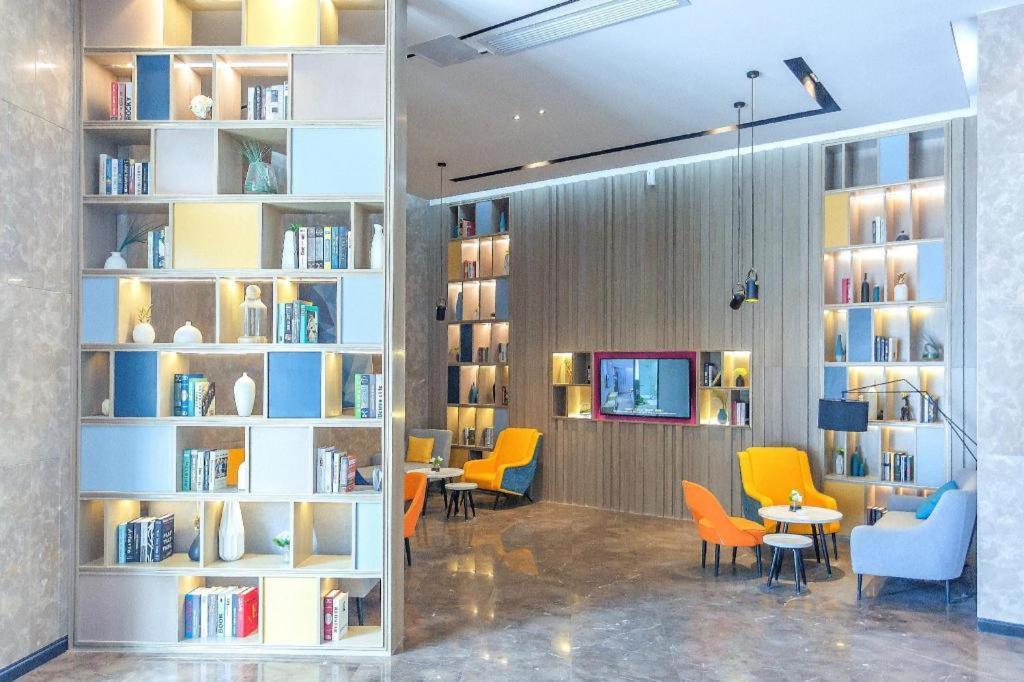 Echarm Hotel Yangjiang Baili Plaza Zewnętrze zdjęcie